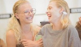 南非模特吃瓜,趣味瞬间走红网络