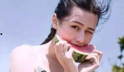 吃瓜图片大全女,揭秘吃瓜图片大全中的女生世界