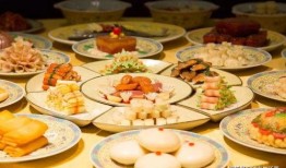 订婚谁请客吃瓜,瓜分甜蜜，见证爱情