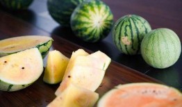 吃瓜盲盒市场,潮流与争议并存