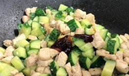 鸡美丽吃瓜,一场意外的美食之旅