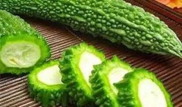 喝酒吃凉瓜有害吗,健康风险解析