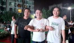 综艺吃瓜现场照片,吃瓜群众捕捉精彩瞬间