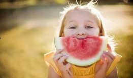 捧瓜可以给小孩吃,适合儿童的健康美味选择