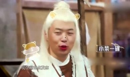 大脸吃瓜外婆,揭秘家庭温馨趣事